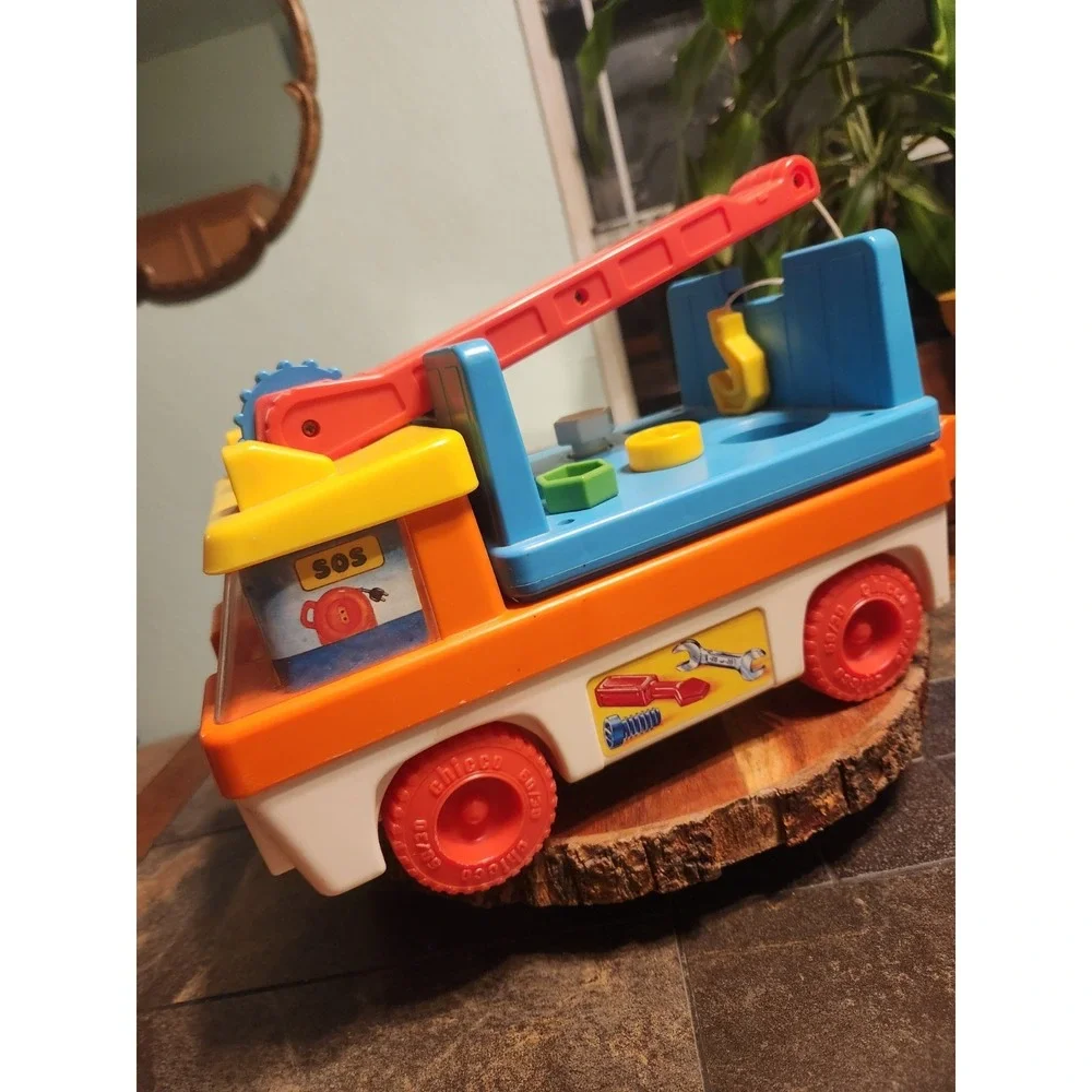 Vtg 80's Rare Chicco The Big Hook Utility Toy Vehicle Excell Cond See Photos 12